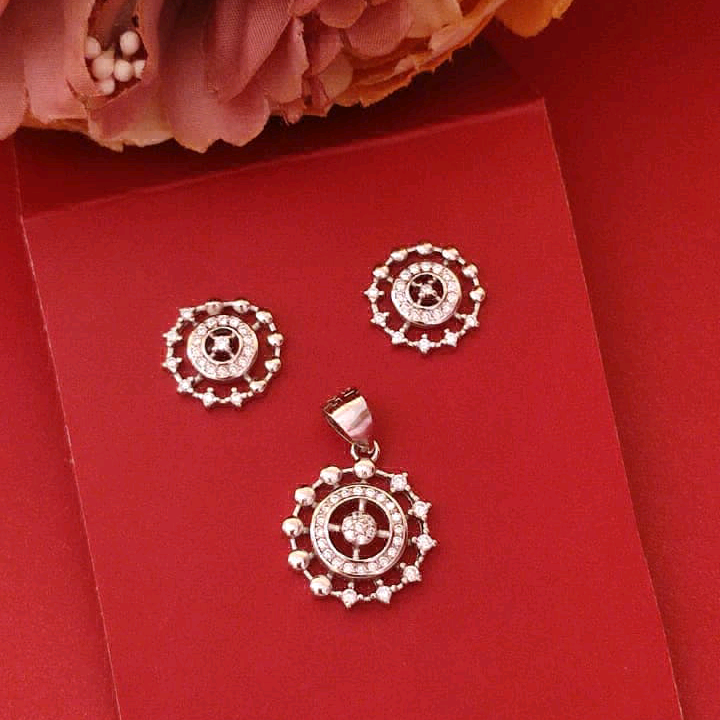 Circular CZ Pendant set 